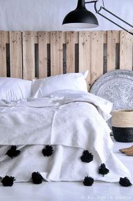 Moroccan pom pom bla