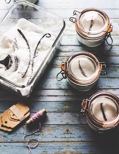Making vanilla sugar