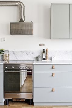 our kitchen - green 