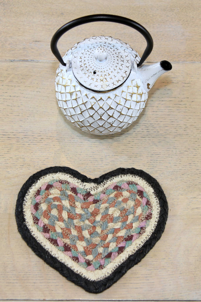 Braided Single Heart Shaped Coaster: Pashmina