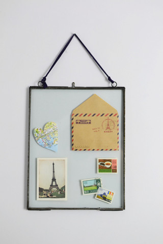 Double sided picture frame: hanging zinc